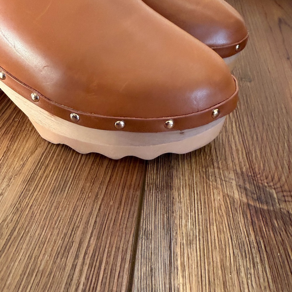 NEW Aerosoles Pedro Clog, wooden studded and fur‎ lined Women’s Size 9 - Picture 7 of 8